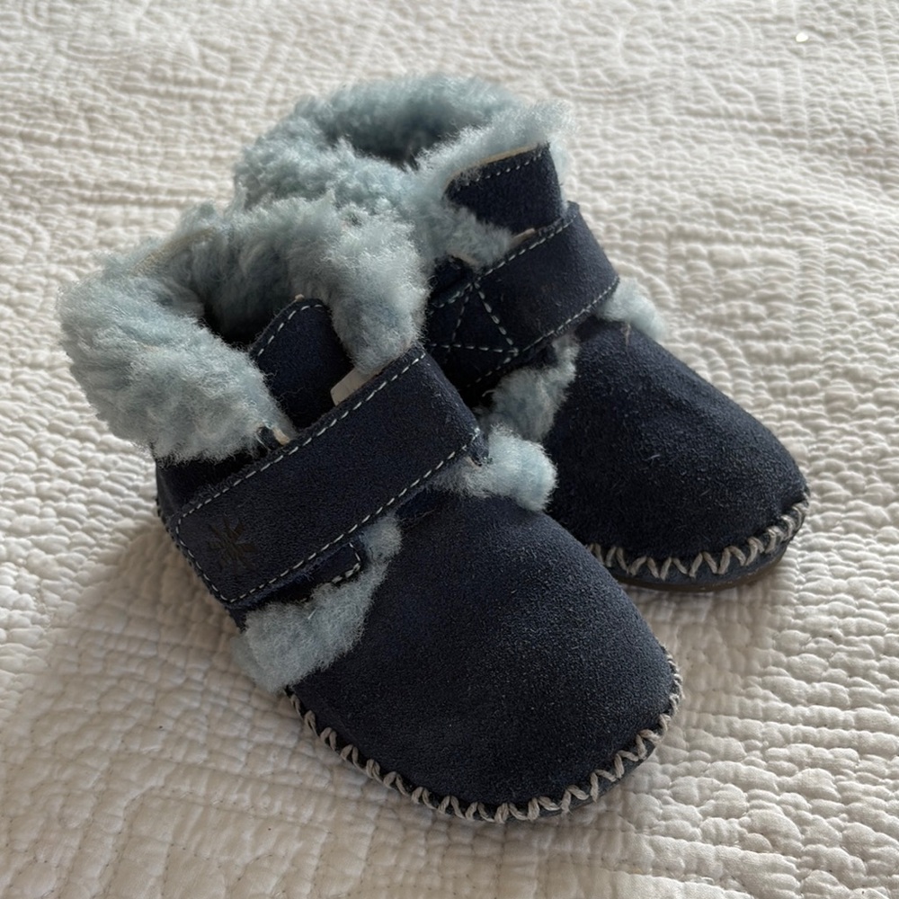 L.L. Bean Blue Moccasins with Plush Lining and Velcro Strap